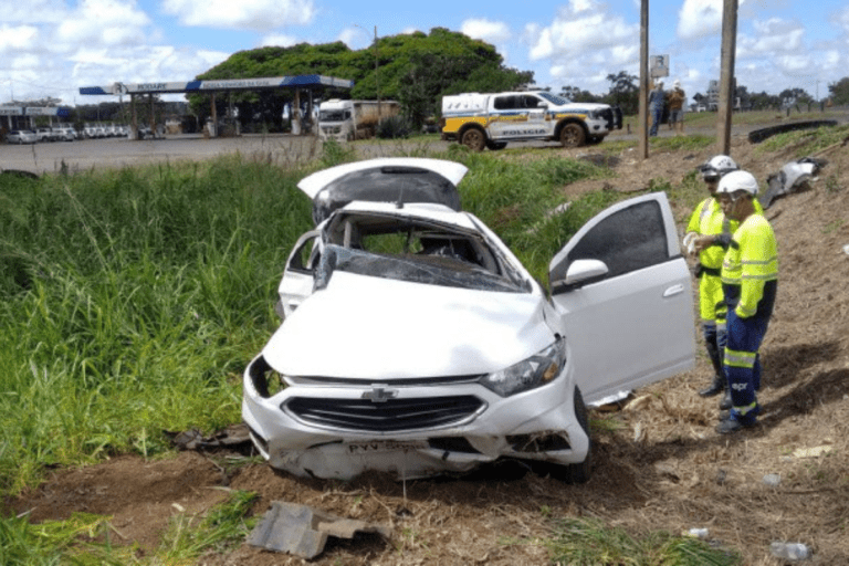 Ocorrência grave deixa duas vítimas fatais na BR-365, em Indianópolis