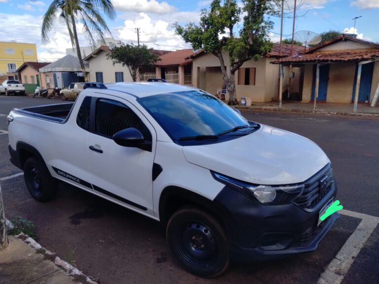 Caminhonete furtada é recuperada e motorista é presa na MG-190, em Romaria